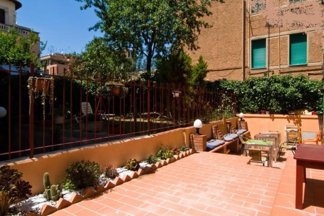 Tra Gianicolo E Trastevere Rom Exterior foto